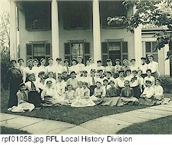 Group portrait of Livingston Park Seminary students.